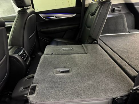 Used 2018 Cadillac XT5 Premium Luxury image 29