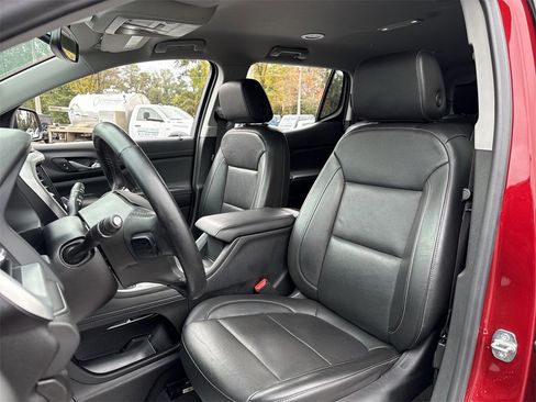 Used 2023 GMC Acadia SLT image 11