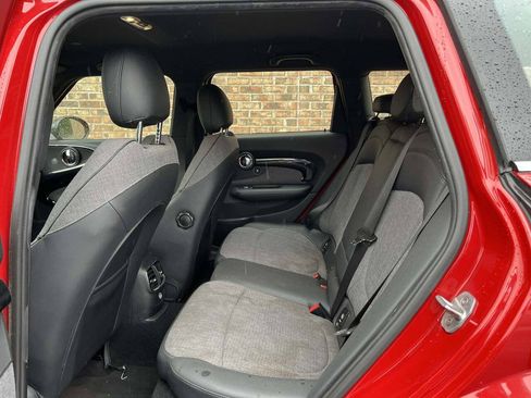 Used 2016 MINI Cooper Clubman S FWD image 10