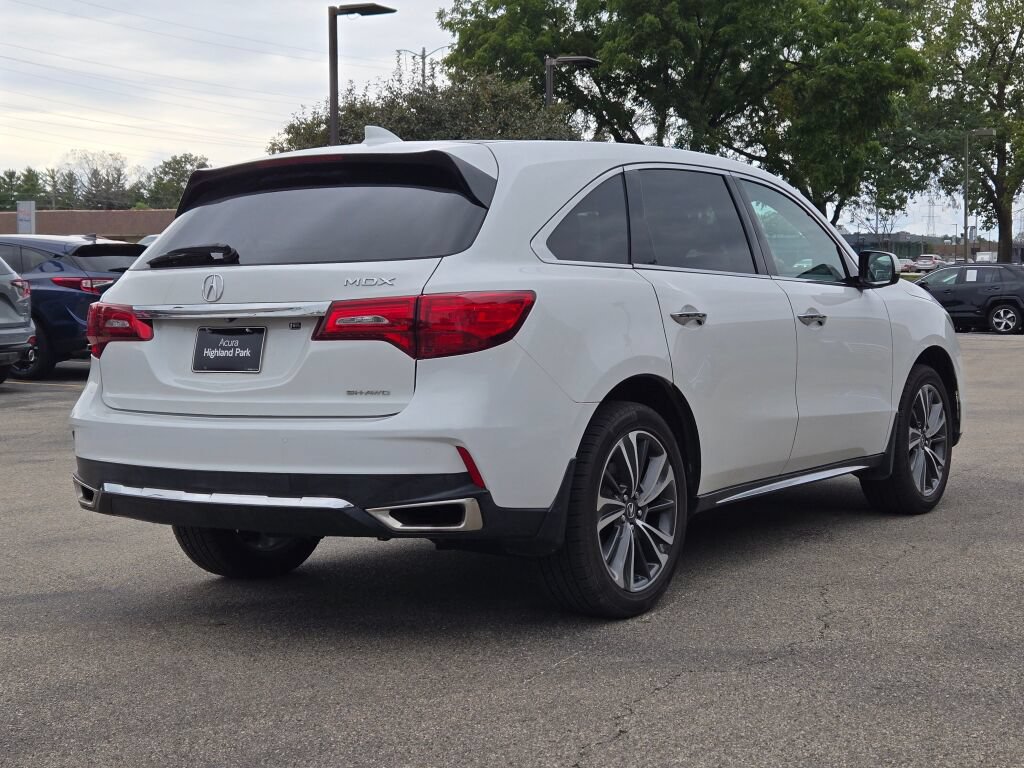 Used 2020 Acura MDX w/ Technology Package AWD/4WD image 16