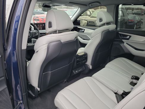 Used 2024 Acura MDX FWD w/ Technology Package image 12