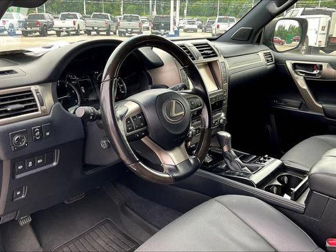 Used 2020 Lexus GX 460 Premium w/ Premium Package AWD/4WD image 8