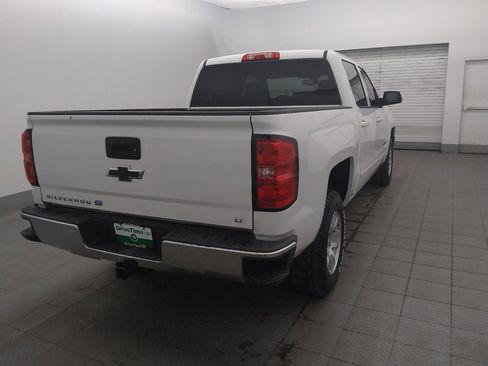 Used 2018 Chevrolet Silverado 1500 LT w/ LT Eassist Package RWD image 9