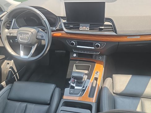 Used 2022 Audi Q5 2.0T Prestige w/ Prestige Package AWD/4WD image 11