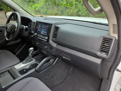 Certified 2024 Nissan Frontier S w/ Technology Package RWD image 39