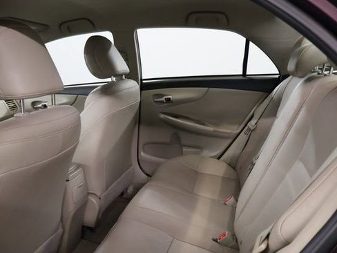 Used 2013 Toyota Corolla LE Special Edition image 27