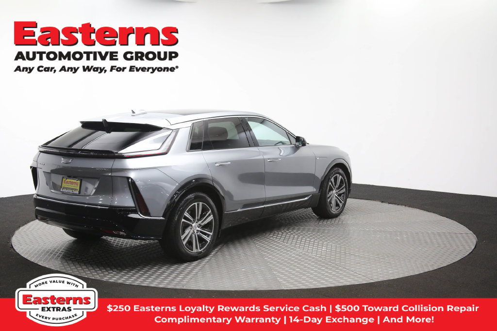 Used 2024 Cadillac Lyriq Luxury AWD/4WD image 47