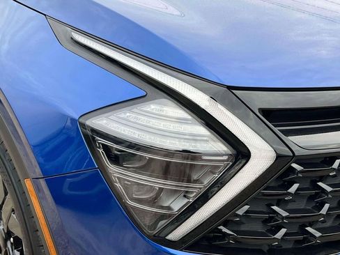 Used 2025 Kia Sportage X-Line w/ Premium Package image 8