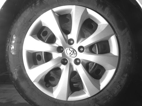 Used 2025 Toyota Corolla LE FWD image 13