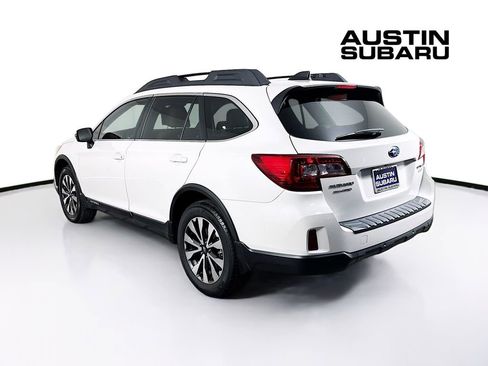 Used 2017 Subaru Outback 2.5i Limited image 5