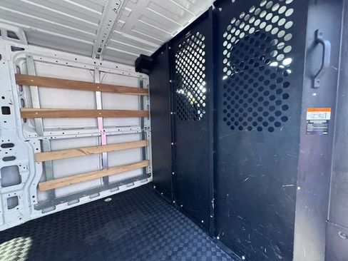 Used 2023 RAM ProMaster 2500 image 24