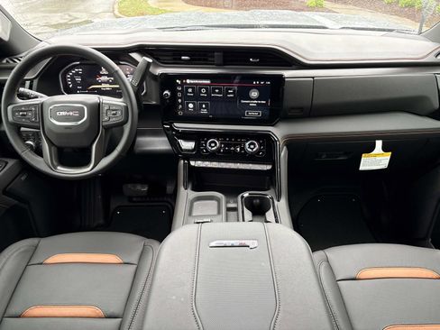 Used 2026 GMC Sierra 2500 AT4 w/ AT4 Premium Plus Package AWD/4WD image 29