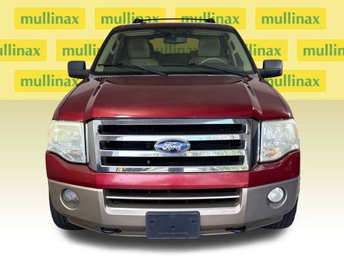 Used 2014 Ford Expedition EL XLT w/ Equipment Group 202A AWD/4WD image 15