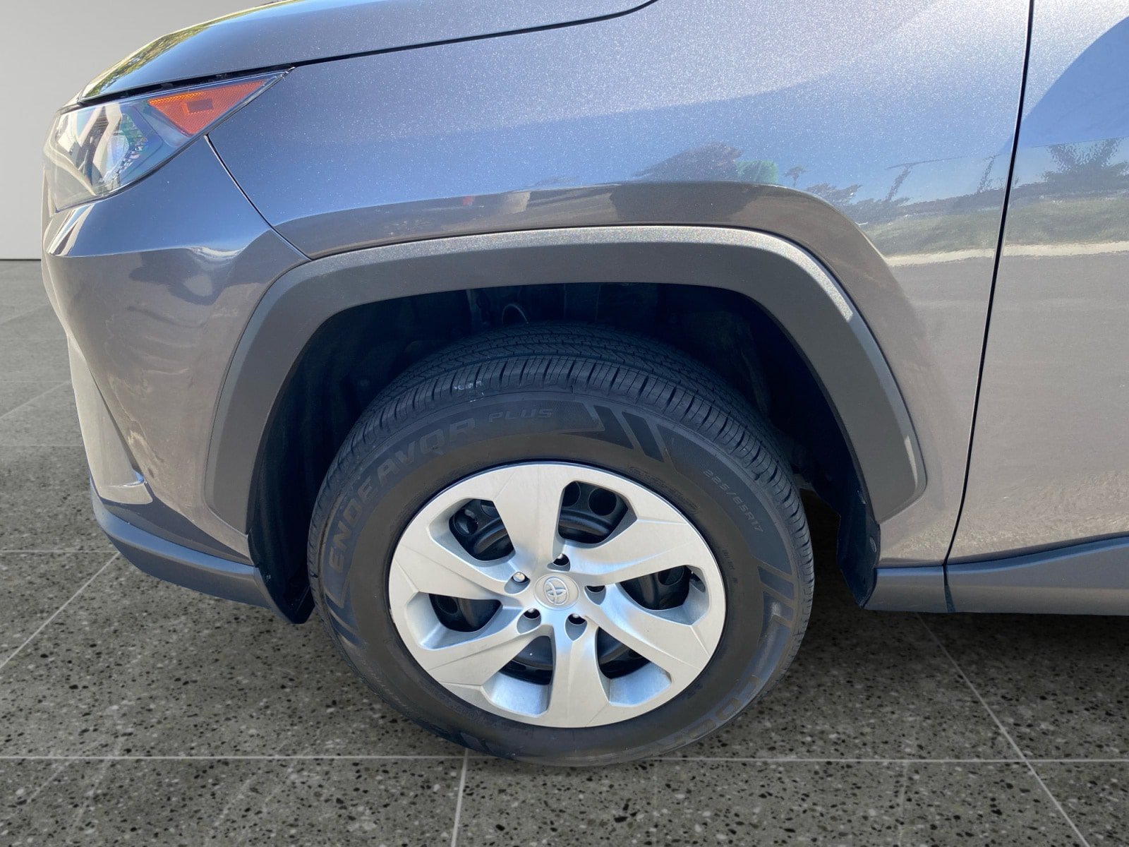 Used 2022 Toyota RAV4 LE FWD image 14