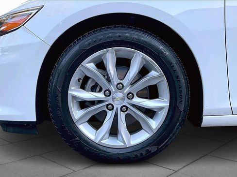 Used 2020 Chevrolet Malibu LT image 10