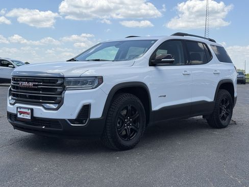Used 2023 GMC Acadia AT4 w/ Technology Package AWD/4WD image 8