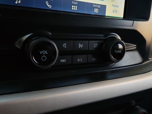 Used 2022 Ford F150 XLT w/ Trailer Tow Package image 17