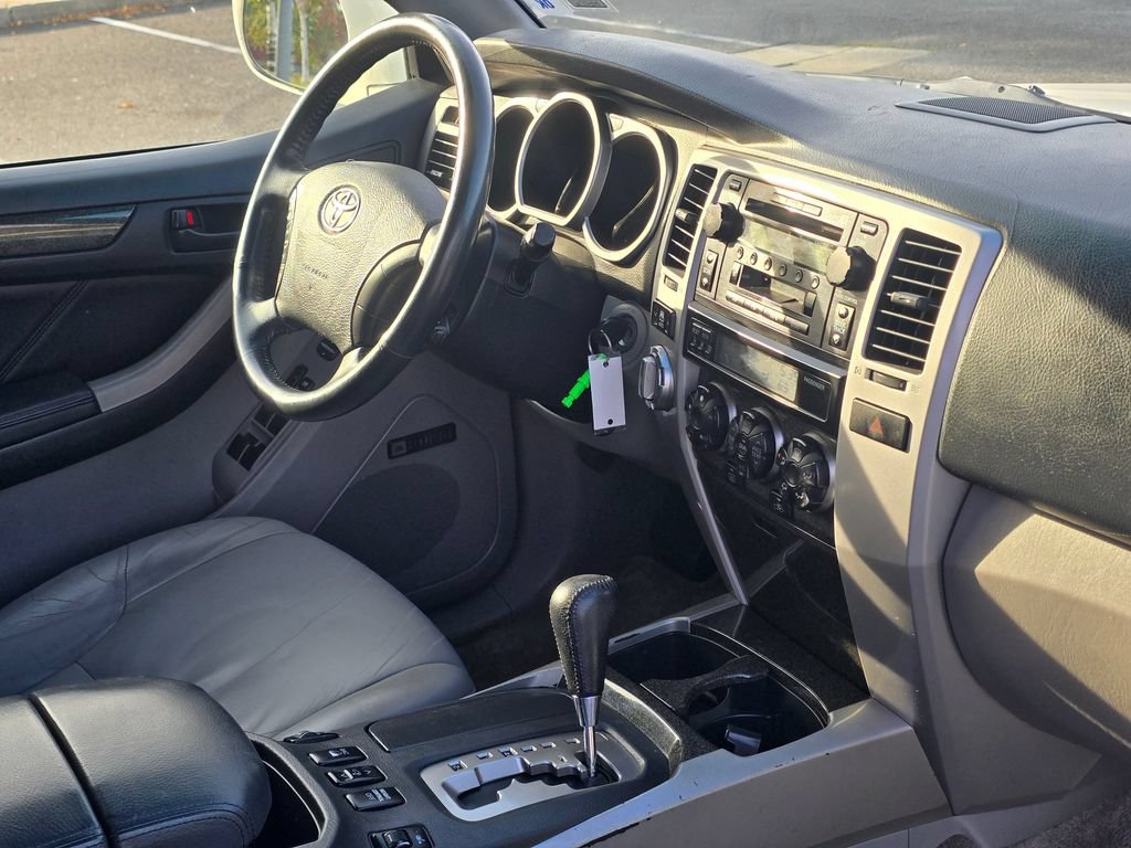 Used 2004 Toyota 4Runner Limited w/ Preferred Accessory Pkg AWD/4WD image 20