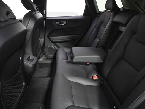 Used 2025 Volvo XC60 B5 Plus AWD/4WD image 21