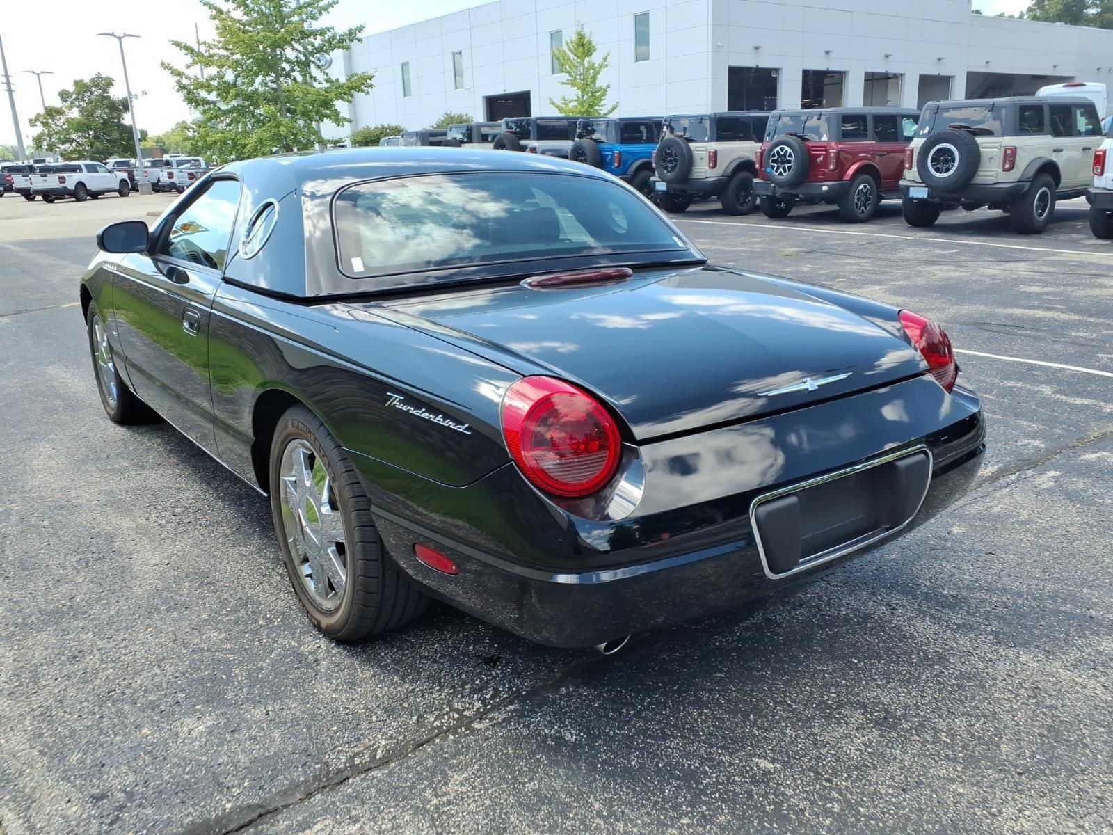 Used 2003 Ford Thunderbird RWD image 8