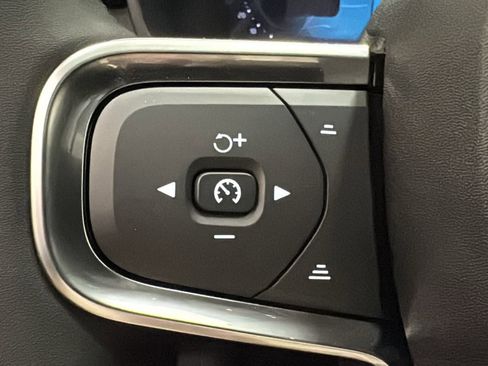 Used 2026 Volvo XC40 B5 Plus w/ Protection Package Premier image 13