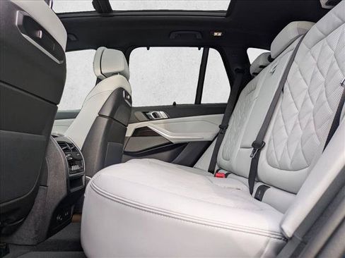 Used 2026 BMW X5 xDrive40i AWD/4WD image 17