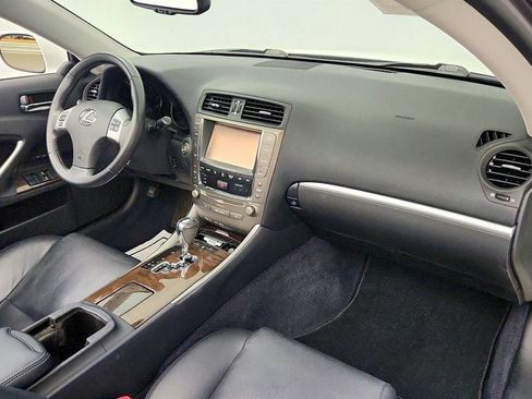 Used 2013 Lexus IS 250C w/ Luxury Pkg RWD image 25