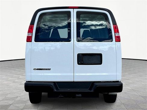 New 2025 Chevrolet Express 2500 Extended w/ Enhanced Convenience Package image 5