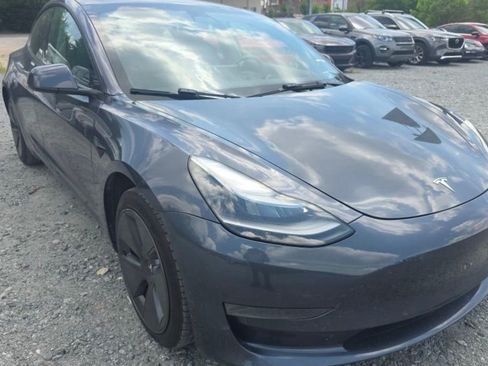 Used 2023 Tesla Model 3 Standard Range RWD image 5