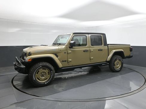 New 2026 Jeep Gladiator Willys AWD/4WD image 34