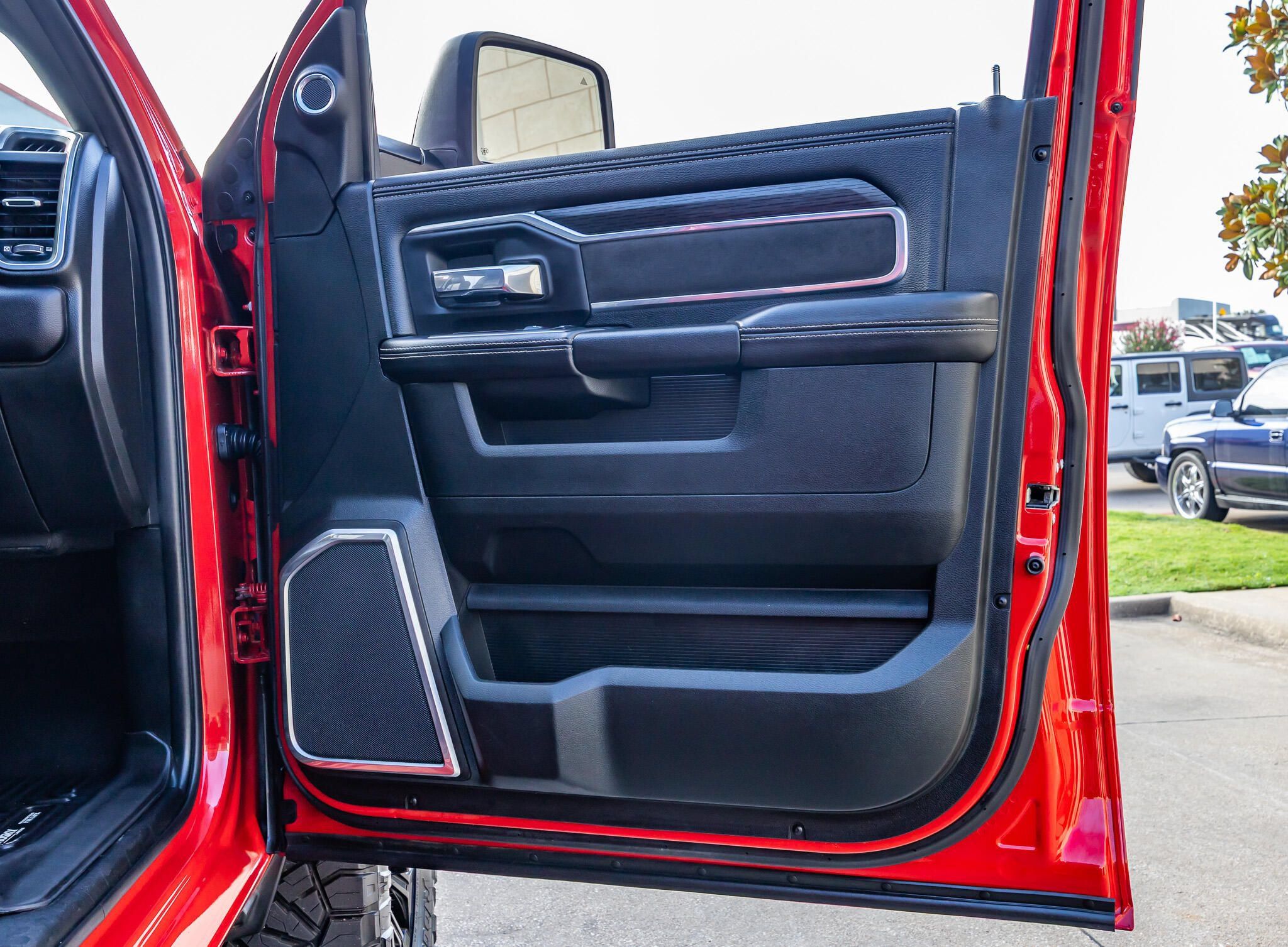 Used 2023 RAM 2500 Laramie AWD/4WD image 38