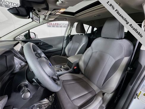 Used 2025 Subaru Crosstrek 2.0i Premium image 22