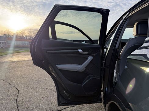 Used 2018 Audi Q5 2.0T Premium Plus image 19