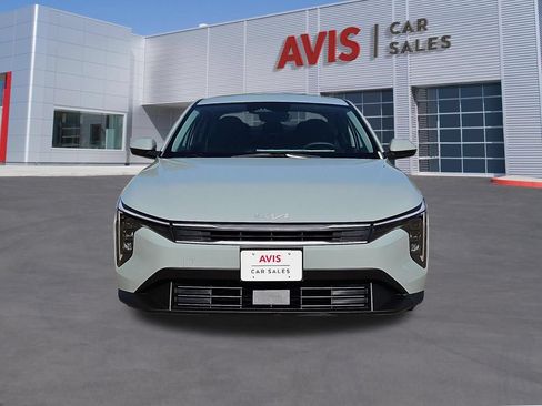 Used 2025 Kia K4 FWD image 2