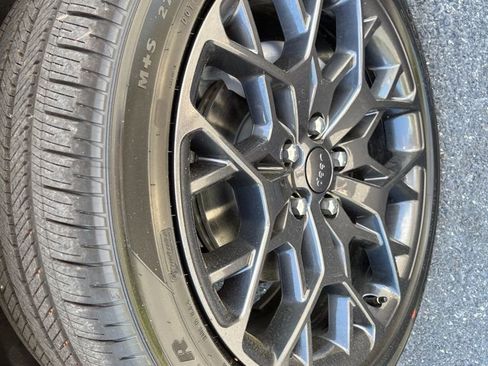 New 2026 Jeep Grand Cherokee Summit w/ Obsidian Package image 18