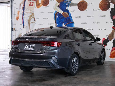 Used 2023 Kia Forte LXS w/ LXS Technology Package FWD image 24