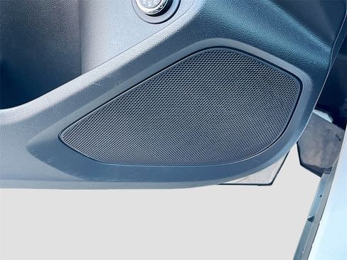 Used 2024 Chevrolet TrailBlazer LT w/ Convenience Package image 18