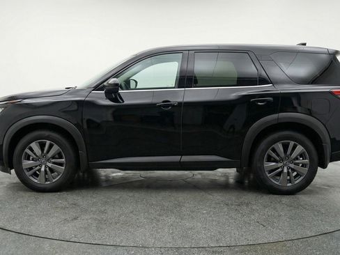 Used 2025 Nissan Pathfinder SV image 5