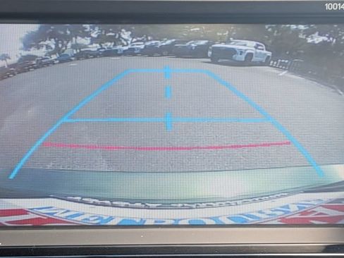Used 2015 Toyota Corolla LE FWD image 22