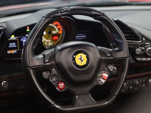 Used 2017 Ferrari 488 Spider RWD image 32