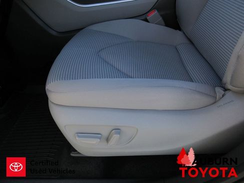 Certified 2025 Toyota Highlander LE image 12