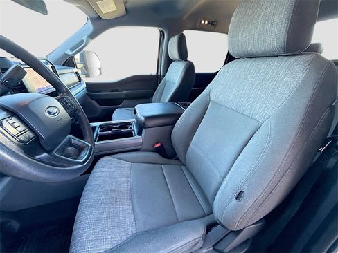 Used 2023 Ford F350 XLT w/ FX4 Off-Road Package image 22