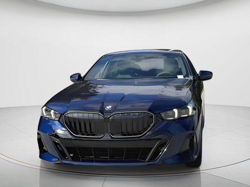 New 2026 BMW 530i xDrive w/ M Sport Package image 3