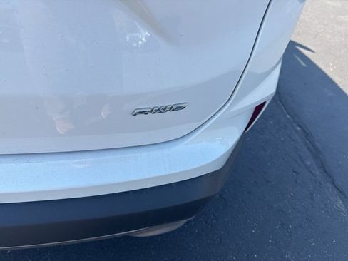 Used 2022 Ford Edge Titanium w/ Class II Trailer Tow Package image 7