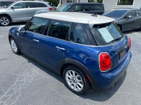 Used 2016 MINI Cooper 4-Door Hardtop image 5