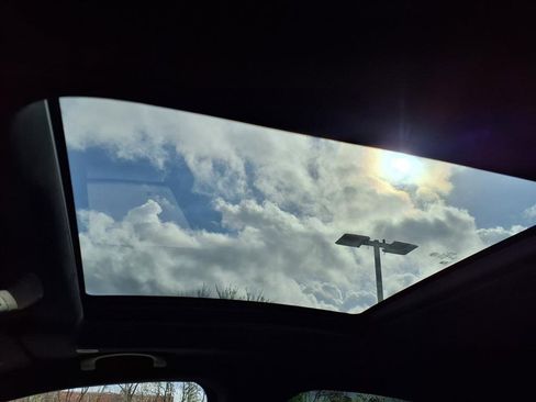 Used 2018 Alfa Romeo Stelvio Ti Sport image 14