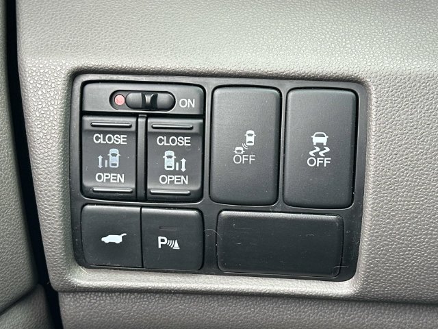 Used 2012 Honda Odyssey Touring image 17