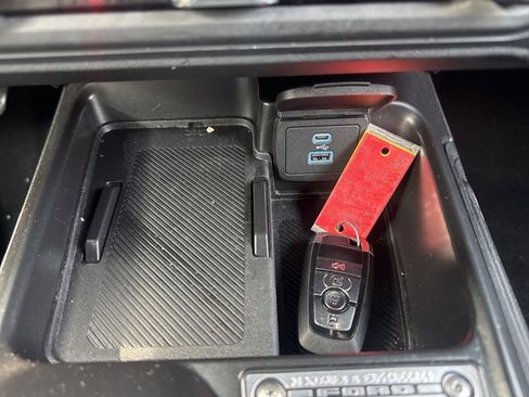 Used 2025 Ford Bronco Outer Banks image 33