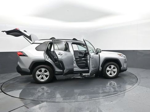 Used 2019 Toyota RAV4 XLE w/ All Weather Liner Package AWD/4WD image 27