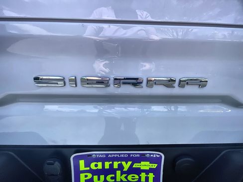 Used 2024 GMC Sierra 1500 SLT AWD/4WD image 30